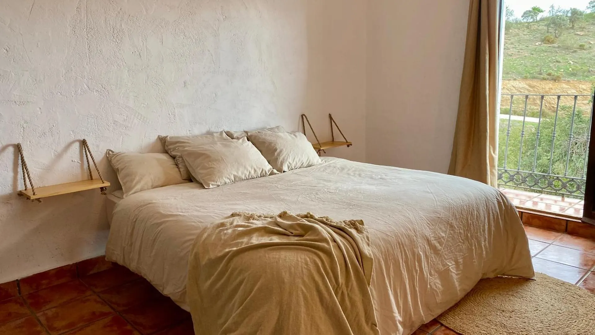 Villa El Cielo, Cortijo En El Corazon De Las Montanas Málaga