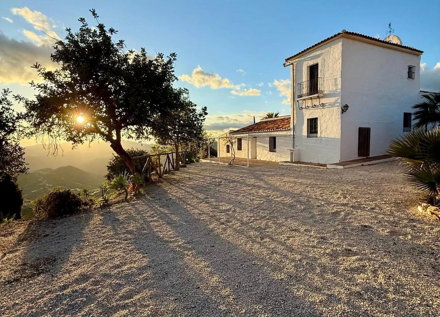 Villa El Cielo, Cortijo En El Corazon De Las Montanas Málaga