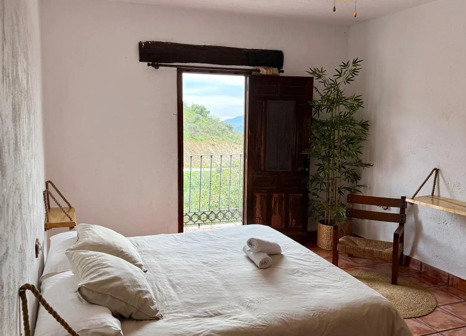 El Cielo, Cortijo En El Corazon De Las Montanas Málaga España