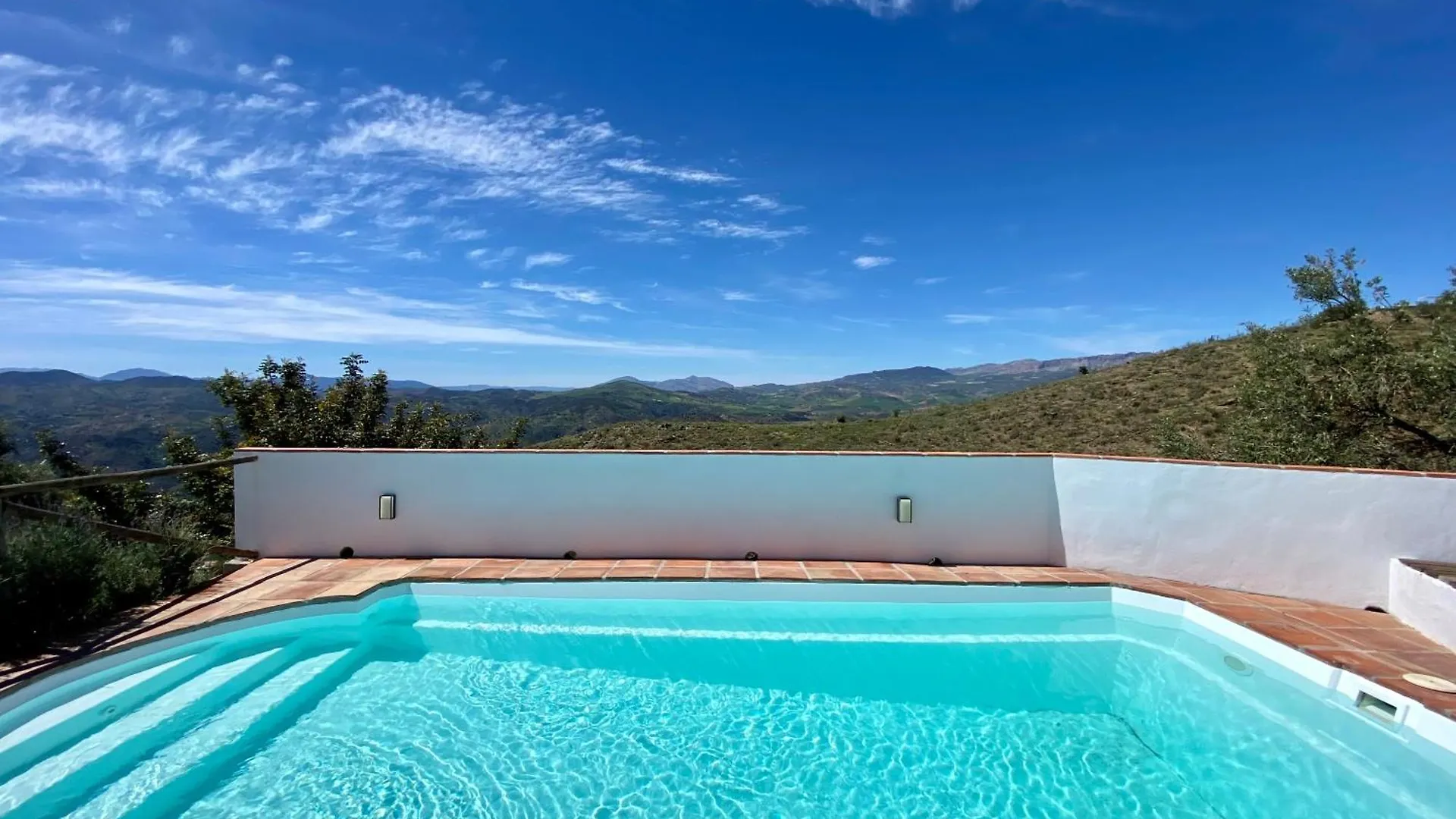 Villa El Cielo, Cortijo En El Corazon De Las Montanas Málaga Spanien