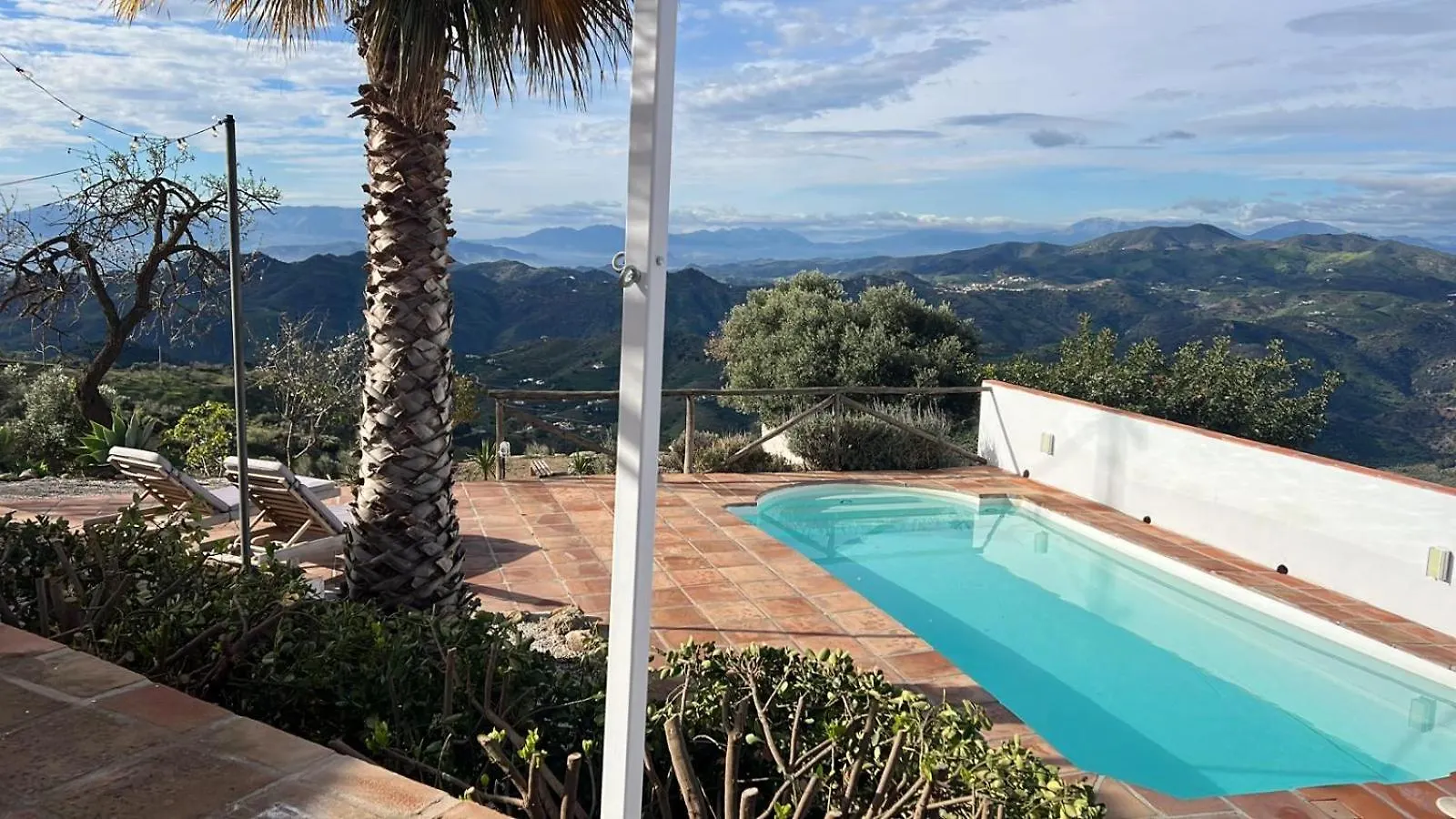 El Cielo, Cortijo En El Corazon De Las Montanas Málaga 0*,